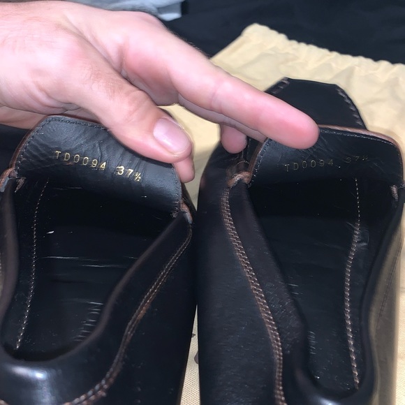 Woman’s Louis Vuitton Loafers - Picture 5 of 16